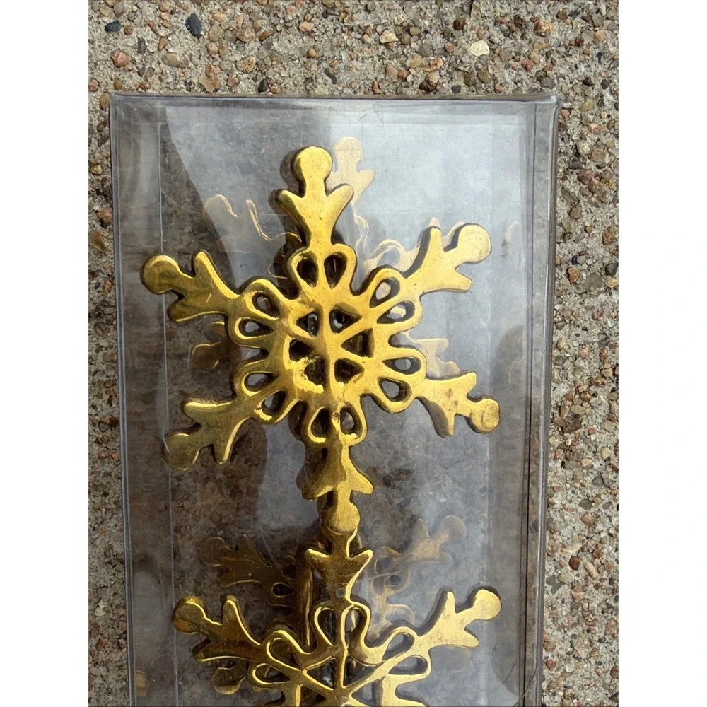 Set of 4 Vintage Solid Brass Snowflake Napkin Rings Winter Holiday Decor